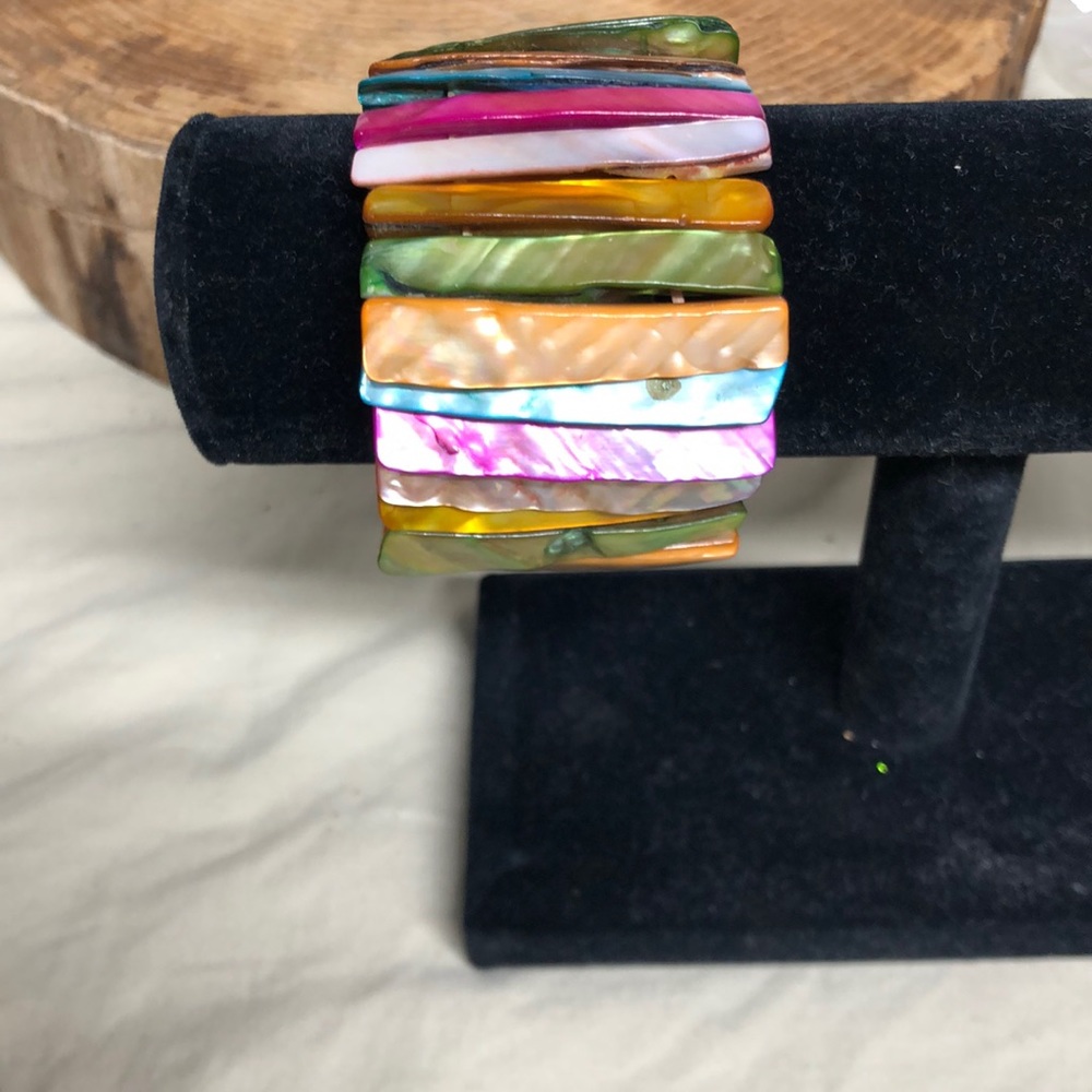 Multicolored shell elastic bracelet